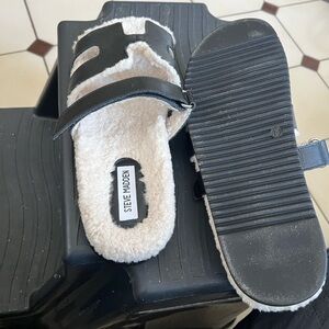 Steve Madden Black and Cream Fuzzy Slides